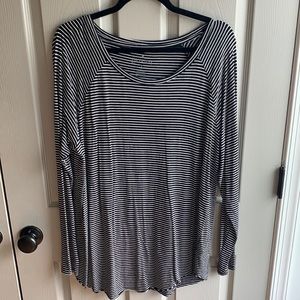 American Eagle long sleeve